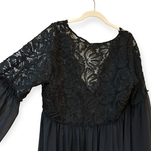 Free People Magdalene Crochet Babydoll Tunic Sz M Sheer Layering Bell Sleeve Top - Picture 9 of 10